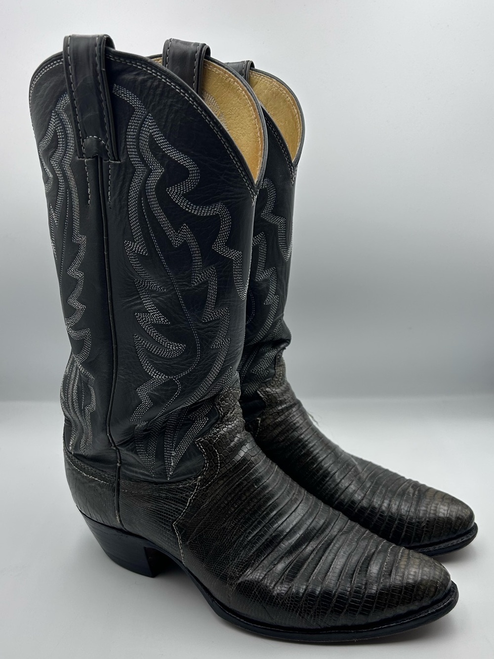 Justin Boots Black Western Cowboy Boots with Tan Lining